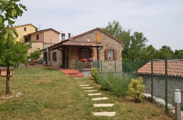 casa indipendente in vendita a Novafeltria