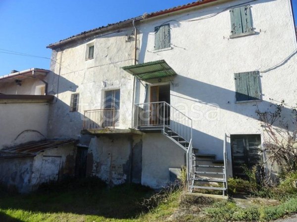 casa indipendente in vendita a Novafeltria in zona Secchiano Marecchia