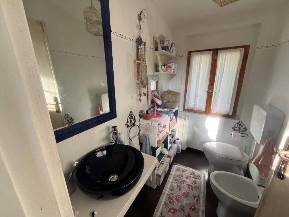 casa indipendente in vendita a Novafeltria in zona Torricella
