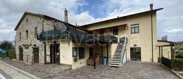 locale commerciale in vendita a Pennabilli