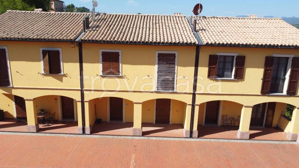 casa indipendente in vendita a Pennabilli in zona Maciano