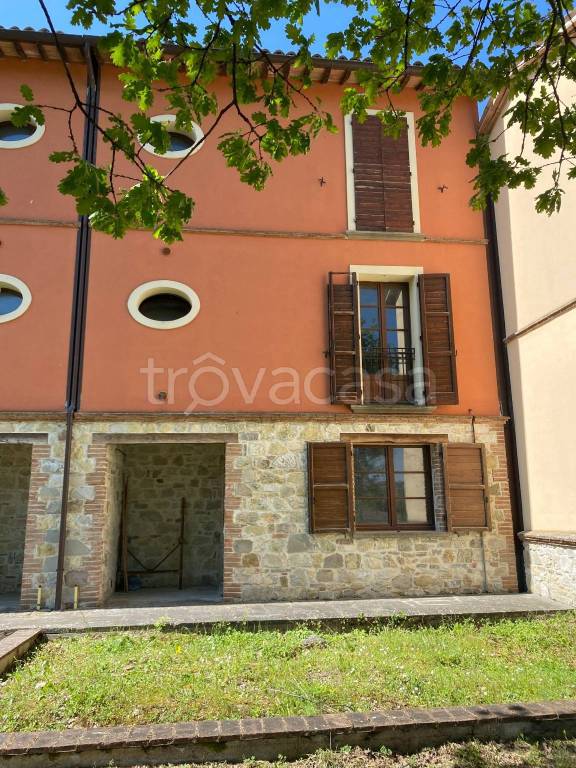 casa indipendente in vendita a Pennabilli in zona Maciano