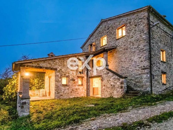 casa indipendente in vendita a Pennabilli