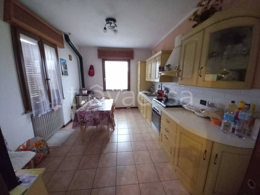 appartamento in vendita a Pennabilli in zona Maciano