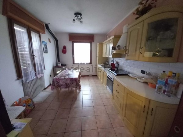 appartamento in vendita a Pennabilli in zona Maciano