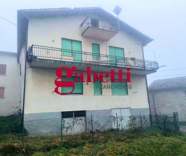 casa indipendente in vendita a Pennabilli in zona Maciano
