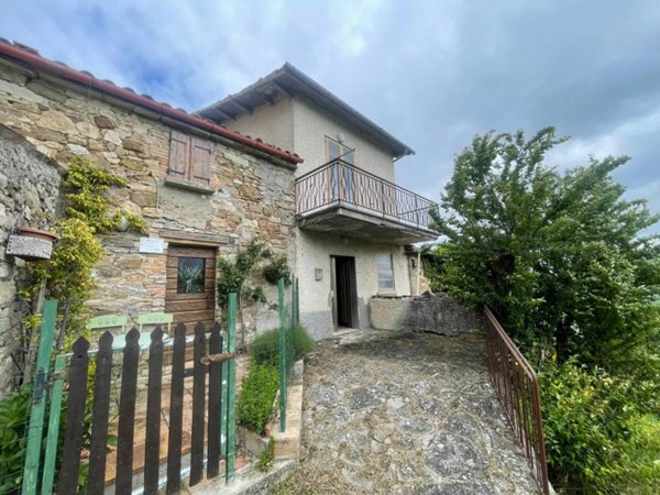 casa indipendente in vendita a Pennabilli