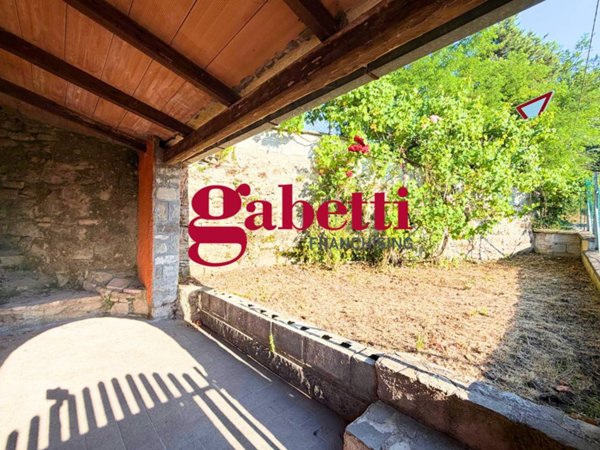casa indipendente in vendita a Pennabilli