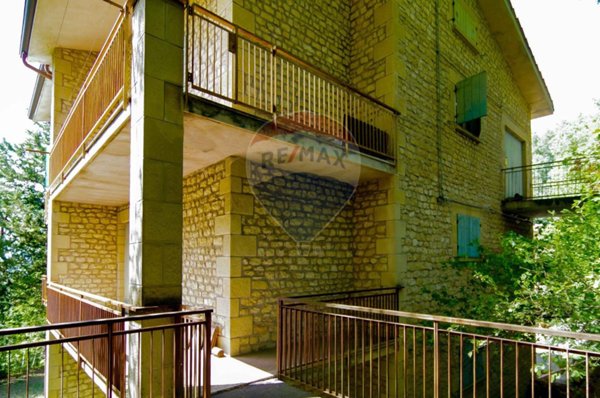 casale in vendita a San Leo