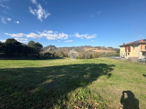 terreno edificabile in vendita a San Leo