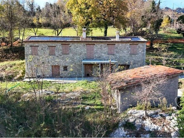 intera palazzina in vendita a San Leo