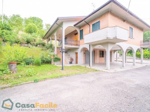 casa indipendente in vendita a Sant'Agata Feltria in zona Romagnano