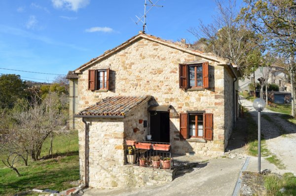 casa indipendente in vendita a Sant'Agata Feltria in zona Petrella Guidi