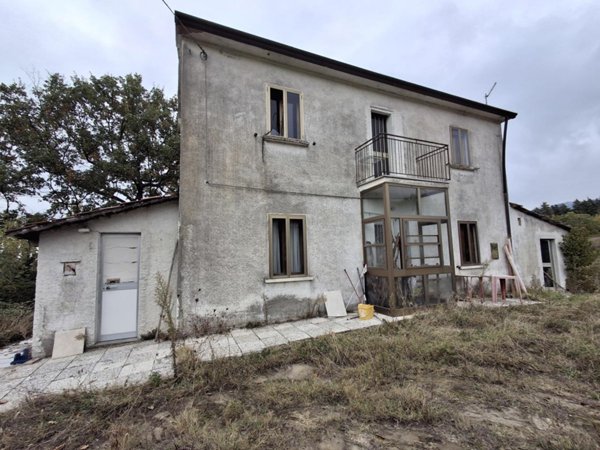 casa indipendente in vendita a Sant'Agata Feltria in zona Ugrigno