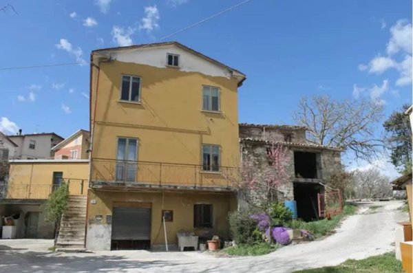 casa indipendente in vendita a Sant'Agata Feltria