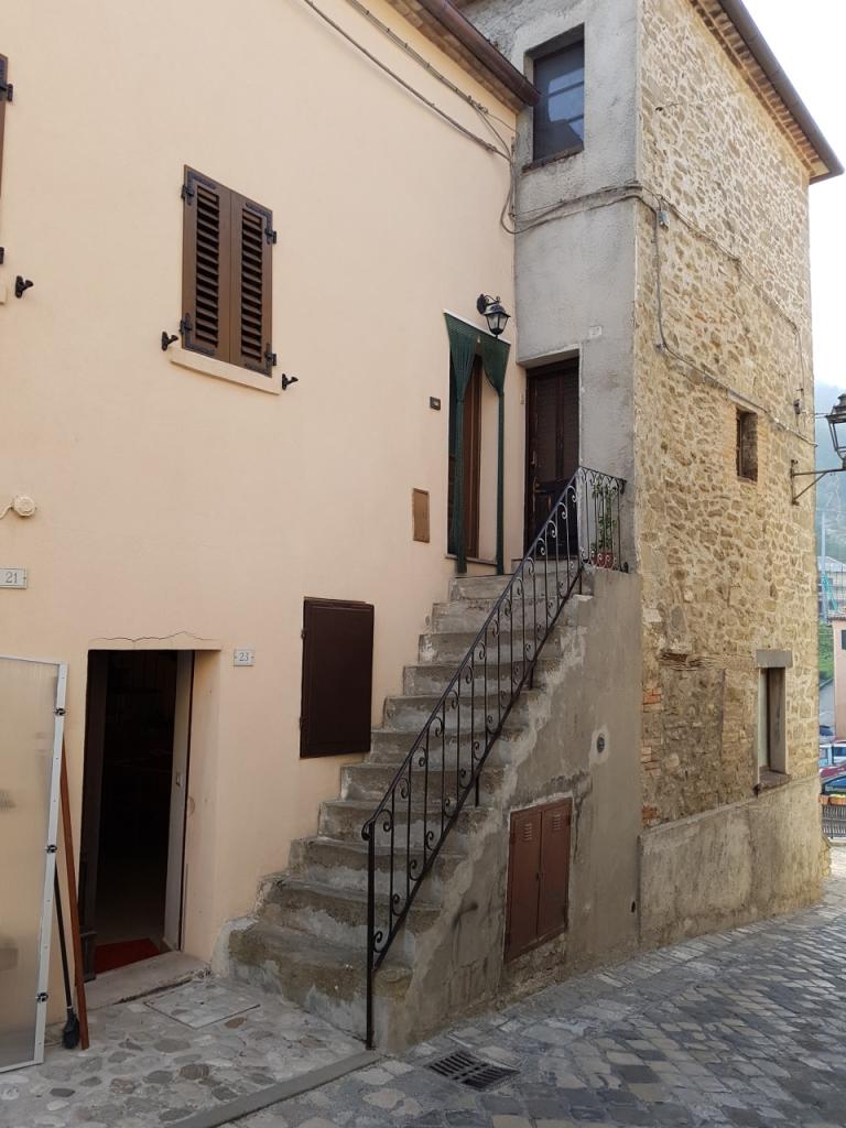 casa semindipendente in vendita a Talamello