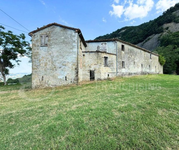 casa indipendente in vendita a Talamello