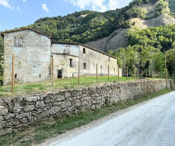 casa indipendente in vendita a Talamello