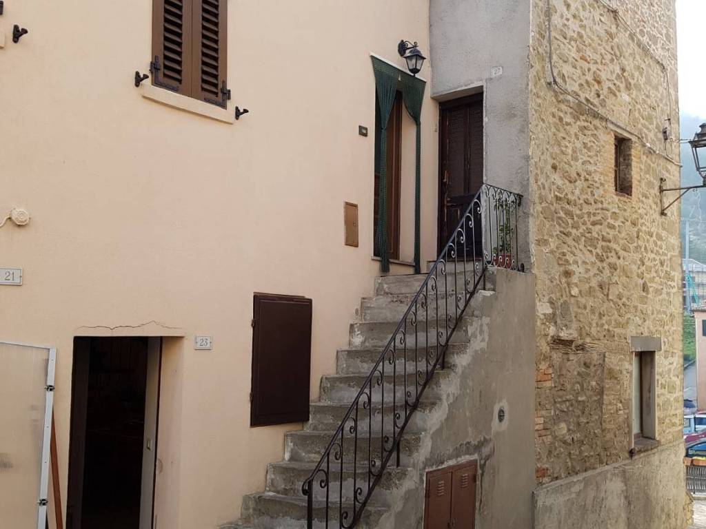 casa indipendente in vendita a Talamello