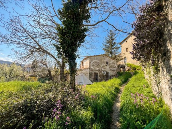 casa indipendente in vendita a Talamello