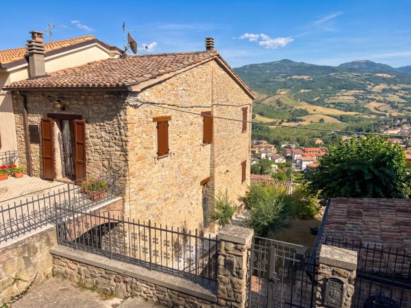 casa indipendente in vendita a Talamello in zona Collina