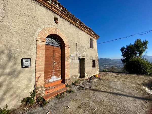 casa indipendente in vendita a Poggio Torriana in zona Torriana