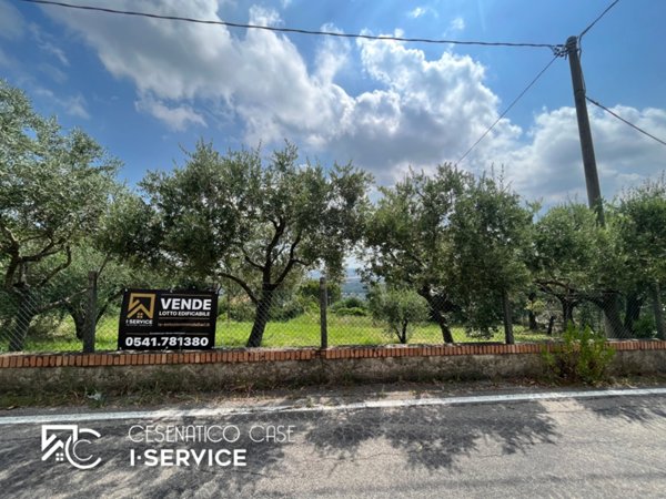 terreno edificabile in vendita a Poggio Torriana in zona Gemmiano
