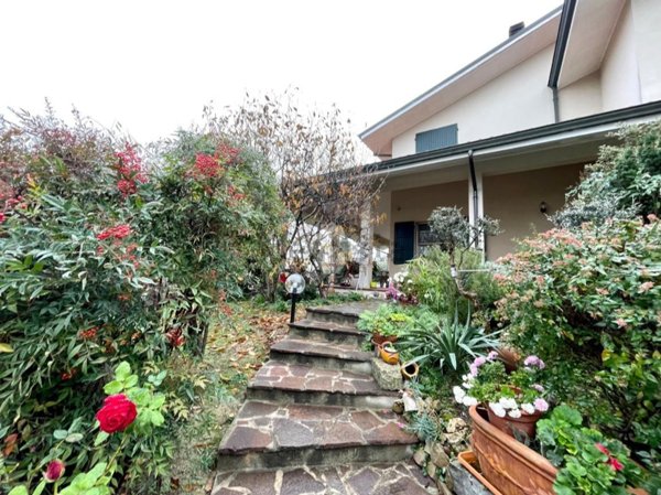 casa indipendente in vendita a Poggio Torriana in zona Poggio Berni