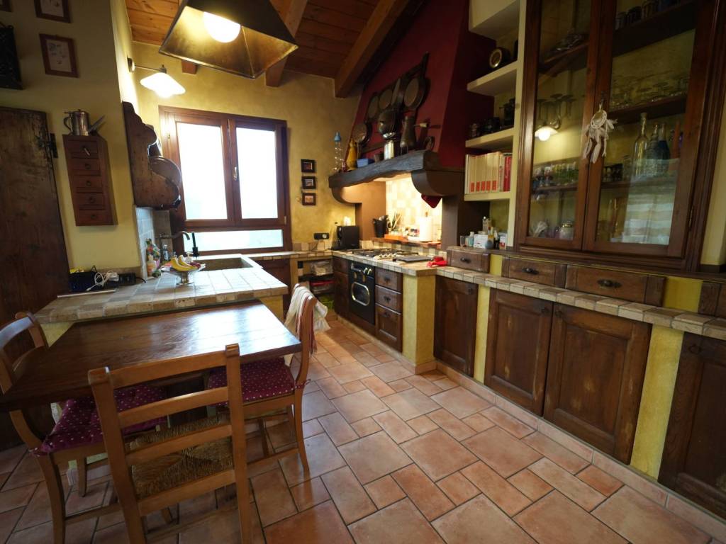 casa indipendente in vendita a Poggio Torriana
