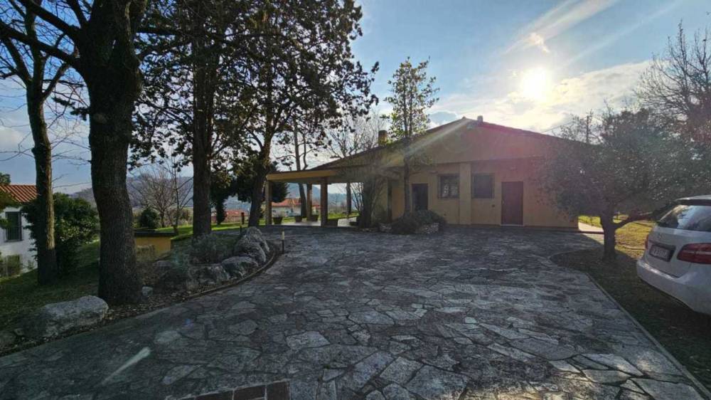 casa indipendente in vendita a Poggio Torriana in zona Franzolini