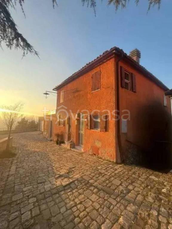 casa indipendente in vendita a Poggio Torriana in zona Montebello