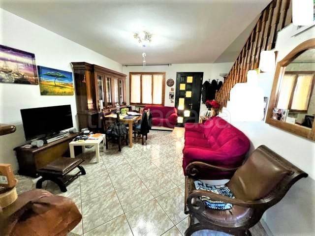 casa indipendente in vendita a Poggio Torriana in zona Poggio Berni