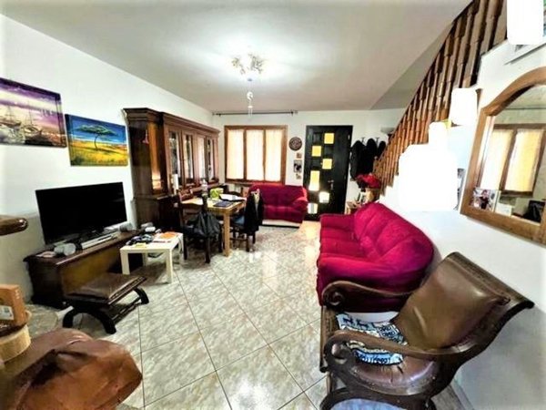 casa indipendente in vendita a Poggio Torriana in zona Poggio Berni