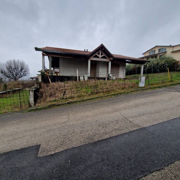 casa indipendente in vendita a Poggio Torriana
