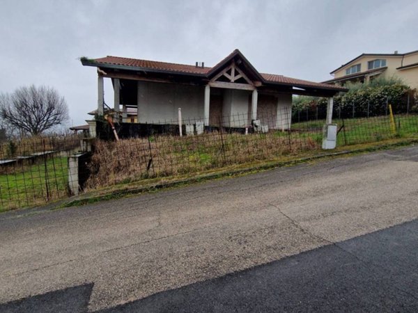 casa indipendente in vendita a Poggio Torriana