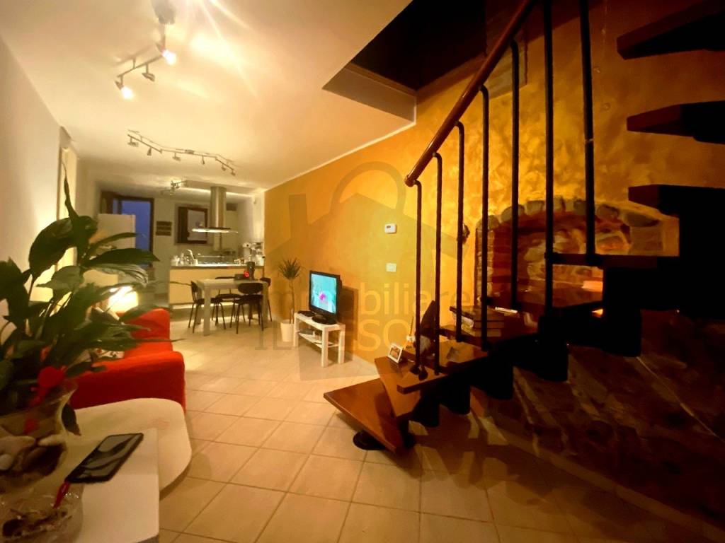 casa indipendente in vendita a Poggio Torriana in zona Camerano
