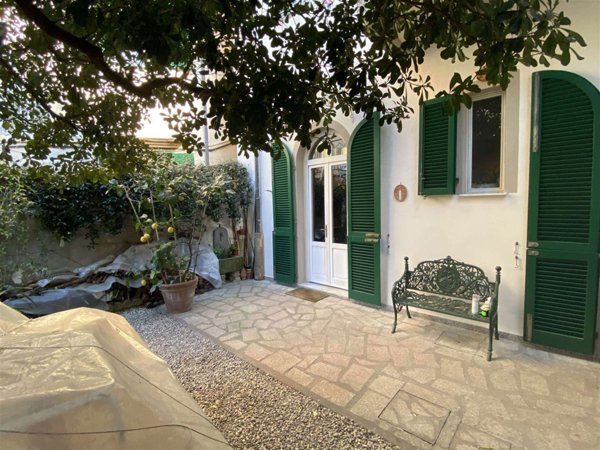 casa indipendente in vendita a Poggio Torriana in zona Montebello