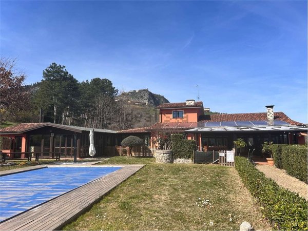 negozio in vendita a Poggio Torriana in zona Torriana