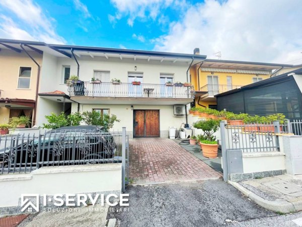 casa indipendente in vendita a Poggio Torriana in zona Gemmiano