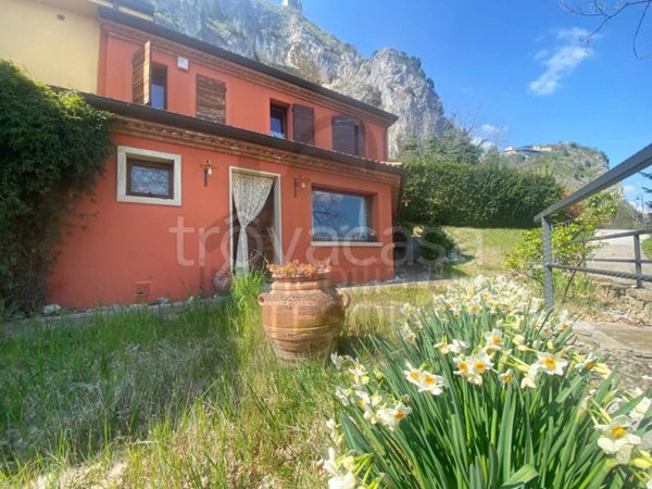 casa indipendente in vendita a Poggio Torriana in zona Montebello