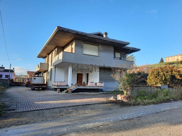 casa indipendente in vendita a Poggio Torriana in zona Poggio Berni