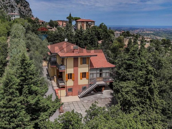 casa indipendente in vendita a Poggio Torriana