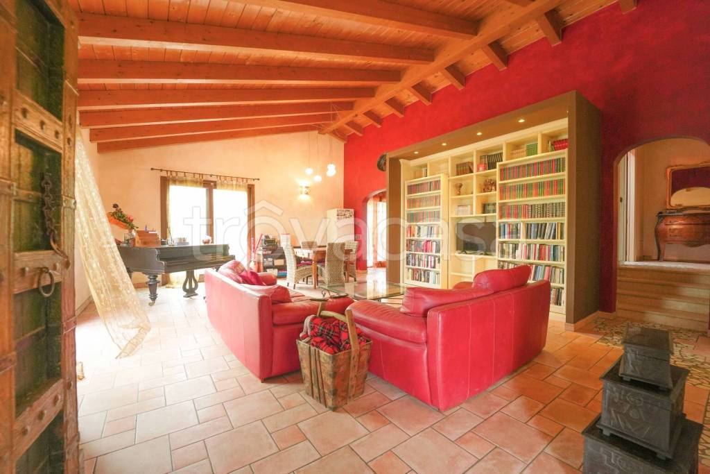 casa indipendente in vendita a Poggio Torriana