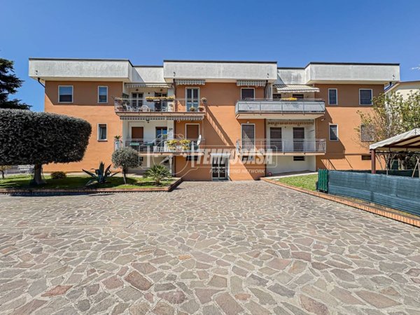 appartamento in vendita a Poggio Torriana in zona Santo Marino