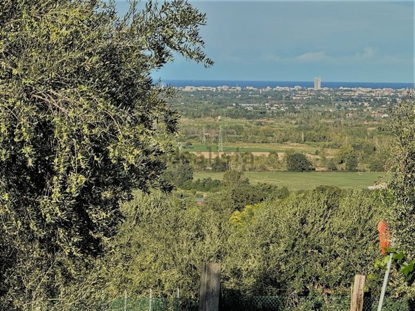 terreno edificabile in vendita a Poggio Torriana in zona Poggio Berni