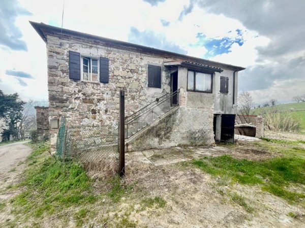 casa indipendente in vendita a Poggio Torriana in zona Franzolini