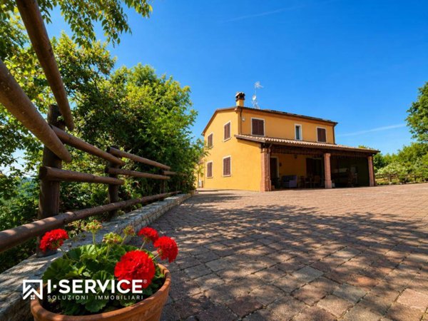 casa indipendente in vendita a Poggio Torriana
