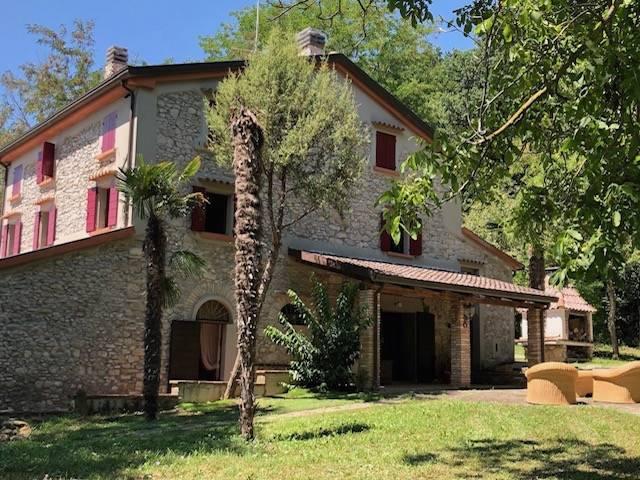 casa indipendente in vendita a Montescudo-Monte Colombo in zona Montescudo