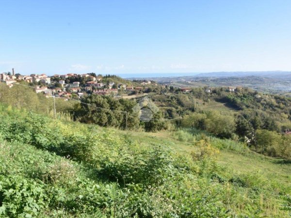 terreno edificabile in vendita a Montescudo-Monte Colombo in zona Montescudo