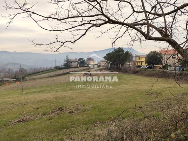 terreno edificabile in vendita a Montescudo-Monte Colombo in zona Albereto